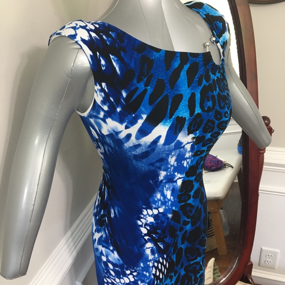 Cache Form Fitted Leopard Print Dress - Picture 4 of 8